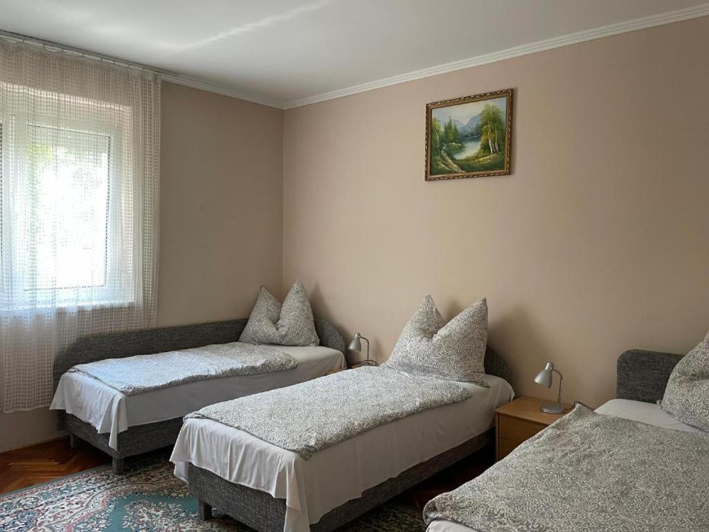 Lavender Apartment Шіофок Екстер'єр фото